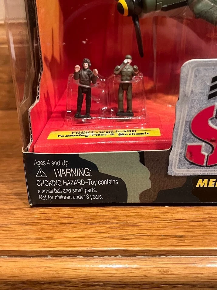 New Sealed 1997 Galoob Battle Squads Focke-Wulf 190 with Mini Pilot & Mechanic - Image 2 of 4