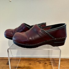 GUC Dansko Women's Professional Clogs Dark Cherry Red Sz Eur 40 US 9