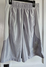 Under Armour Loose basketball shorts silver grey white heatgear boy Sz SM