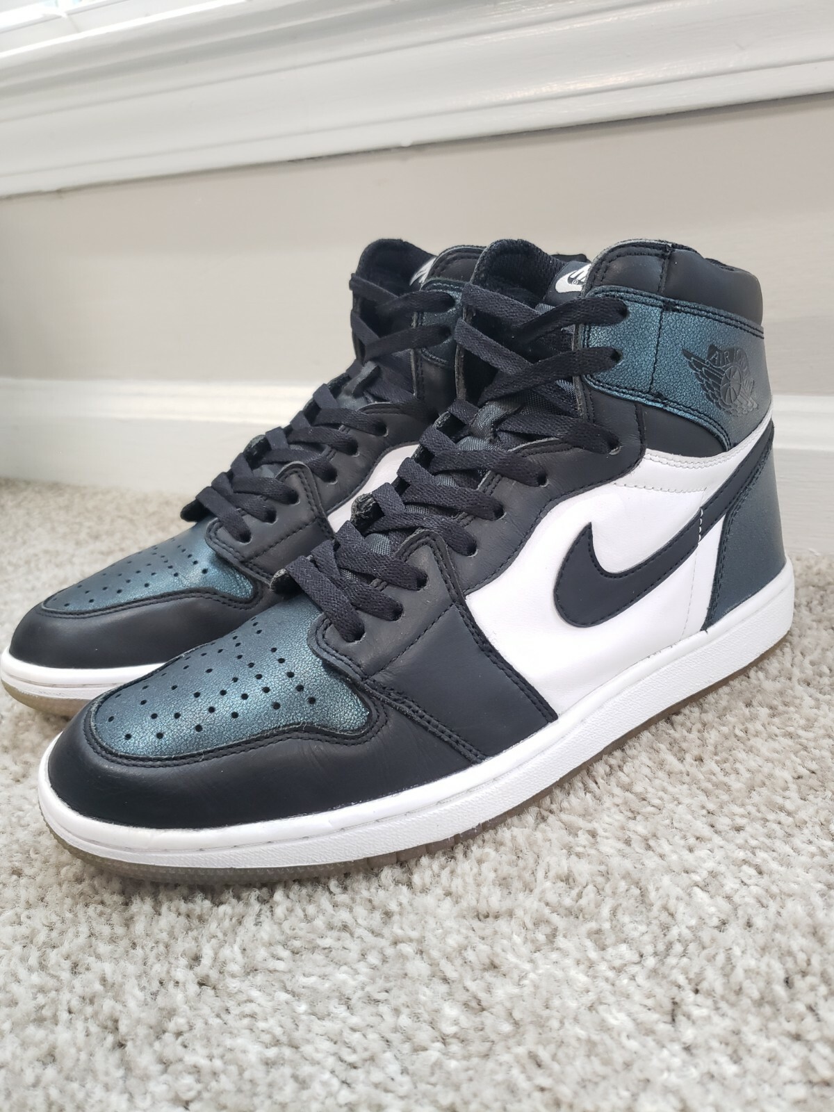 Size 11 - Jordan 1 Retro High OG All 