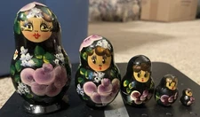 Vintage Wooden Hand-Painted Matryoshka 5 Piece Russian Nesting Dolls 3.5”
