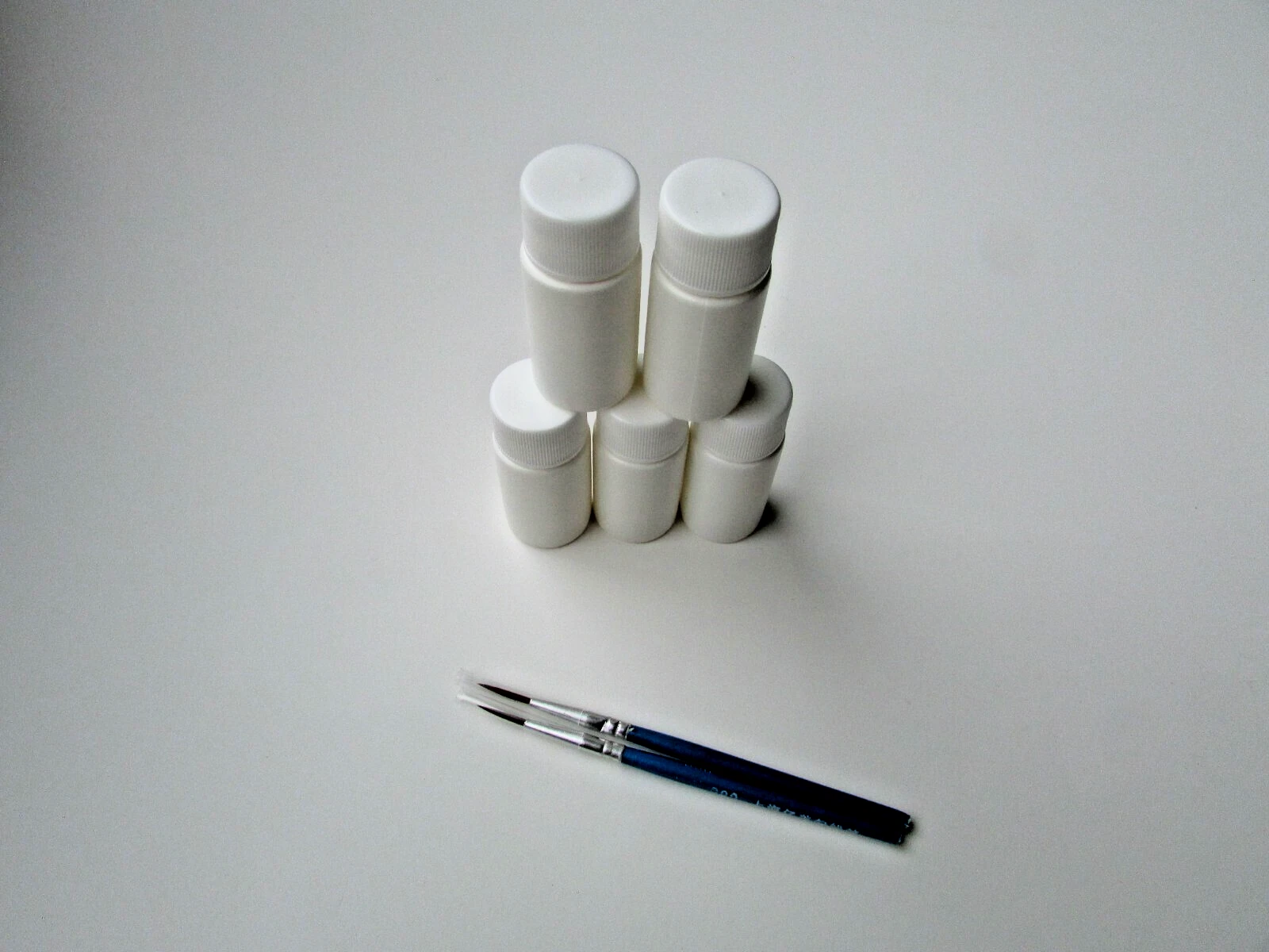 1/2oz + 2 Brushes