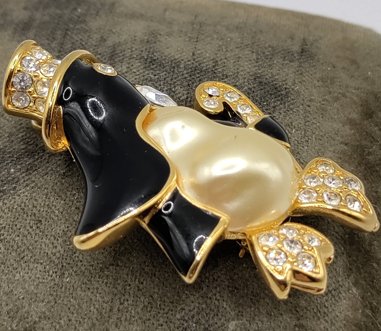 KJL Kenneth Jay Lane Penguin Brooch - image 3