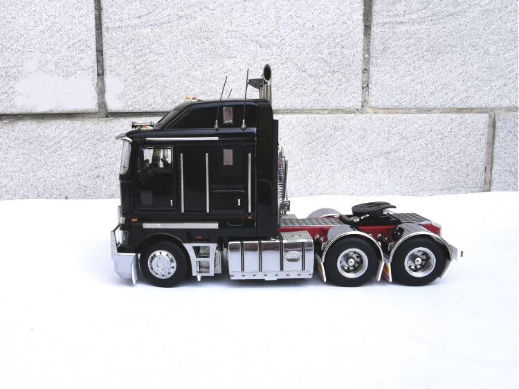504-024 EXCLUSIVE 1/32 ケンワース K200 ブラック for EXCLUSIVE FOR Kenworth K200 Australian Truck Tractor Black 1