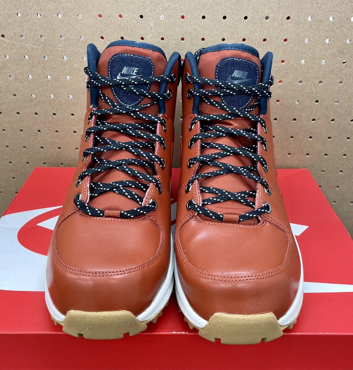 Nike Manoa Leather SE Boots Rugged Orange Denim Gum men\'s 8 Nike Manoa Leather SE Rugged Orange for Sale | Authenticity  main image 4