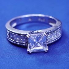 Size 7.5, vintage Sterling 925 silver ring with cluster crystal, engagemen
