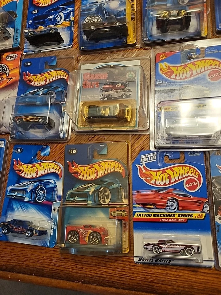 20 Cars 18 Hot Wheels 1 Classic & 1 Yat Ming - Image 4 of 4