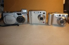 Aus Haushaltsauflösung 3 Digital Kameras Nikon-Fuji-Olympus Beschreibung lesen !