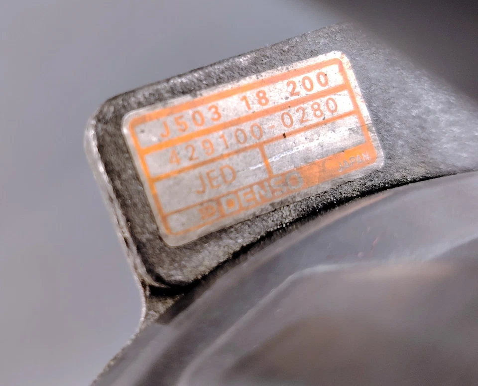 MAZDA BONGO FRIENEDEE SG J5-D 2.5 IGNITION Distributor ASSEMBLY OEM J503 18 200 - Image 2 of 4