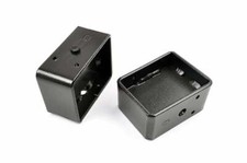 Rough Country 4-inch Rear Lift Blocks Rough Country 4-inch Rear Lift Blocks