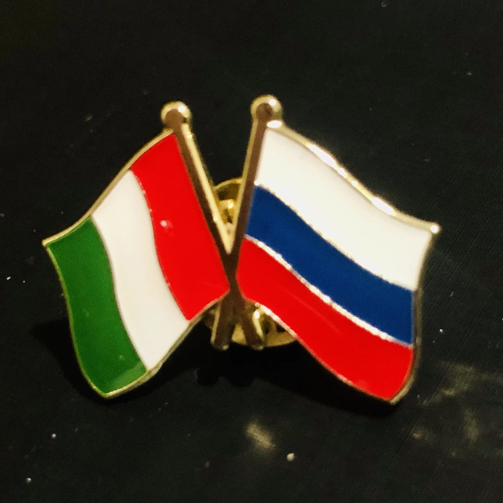 SPILLA BANDIERE ITALIA RUSSIA Pins Italy Flag Spilletta da Collezione badge pin - Foto 1 di 1