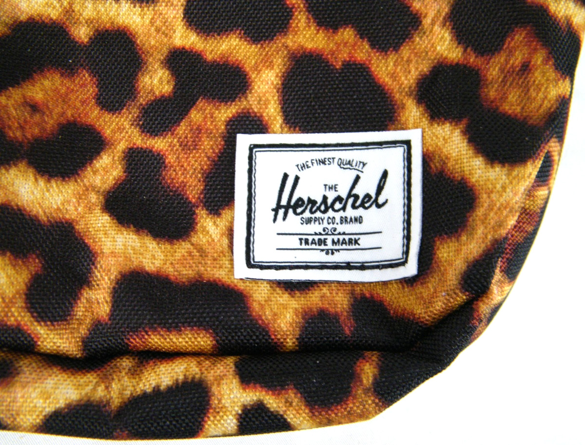 HERSCHEL SUPPLY CO Fifteen Hip Waist Pack Fanny Pack Leopard Print NWT View 5