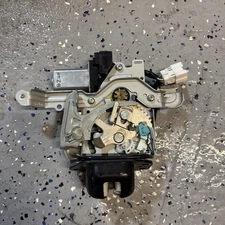 15-24 NISSAN MURANO REAR HATCH TRUNK LOCK LATCH WITH POWER LIFTGATE ACTUATOR OEM