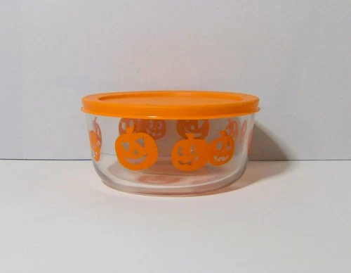 Pyrex HALLOWEEN Storage Bowl Carved Pumpkins 4 Cup - Carved Pumpkin