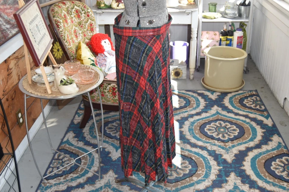 Vintage 70s Plaid East German Skirt Red Green Light Wool Handmade Size L/XL - Image 2 of 4