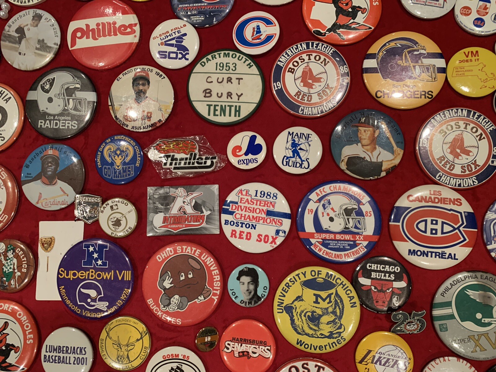 Huge Group of 86 Vintage Sports Pins Buttons Football Baseball NBA
