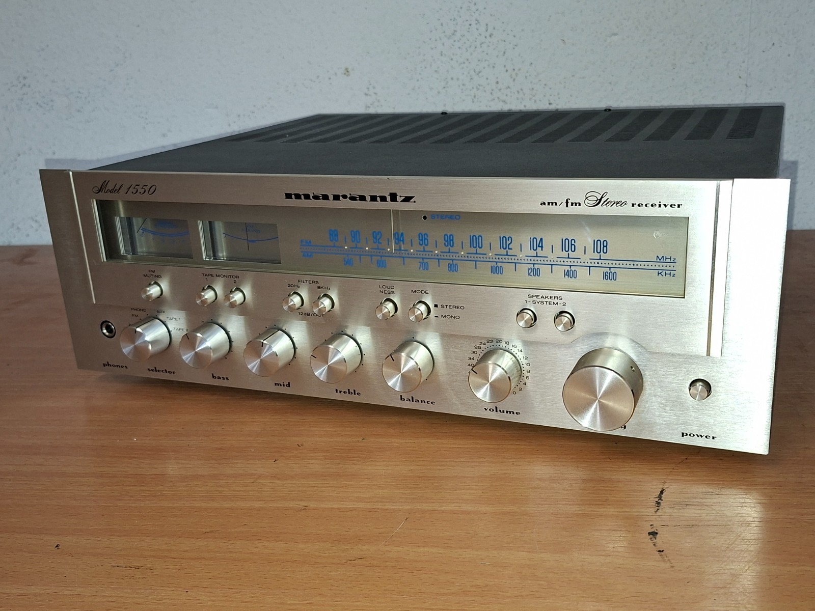 Marantz 1550 Vintage Stereo Receiver
