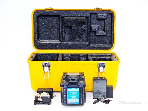 Fujikura FSM-60S Core Alignment Fusion Splicer + CT-07 Cleaver ARC 20172