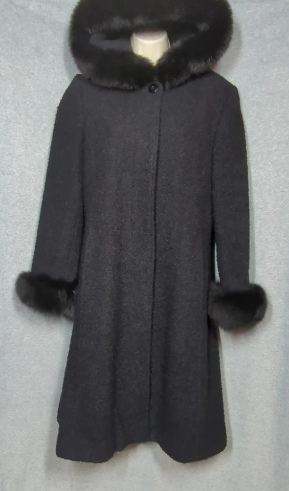 Casaco midi vintage Marvin Richards lã Boucle 10P pele de raposa com capuz preto elegante chique - Imagem 2 de 4