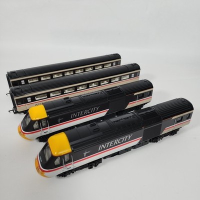 Hornby Intercity 125 B.R Class 43 angetriebene Lokomotive + Dummy Car + 2 Wagen