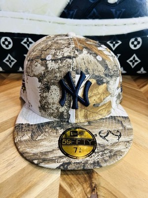 New Era Rahnni Snow White Camo Real Tree “Supreme” New York