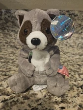 Coca-Cola International Bean Bag Plush Crooner the Raccoon Collectible USA Flag