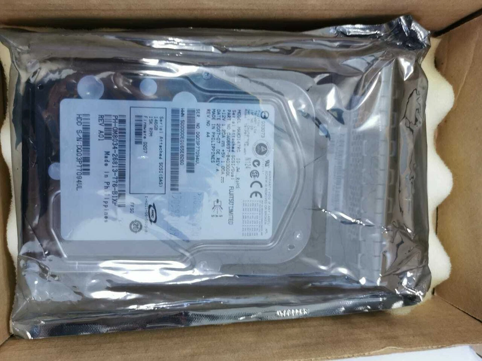 Dell 146GB 15K SAS 3G 16MB 3.5" HS HDD with Tray - Image 4 of 4