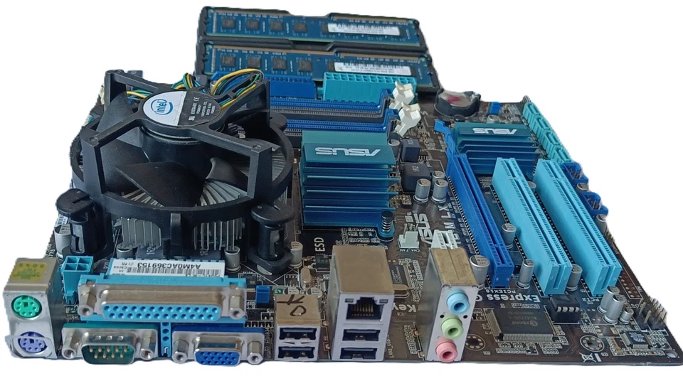 SCHEDA MADRE ASUS P5G41C-M LX, CORE 2 QUAD Q8200 + 8 GB RAM DDR3 + ALIMENTATORE - Immagine 2 di 4