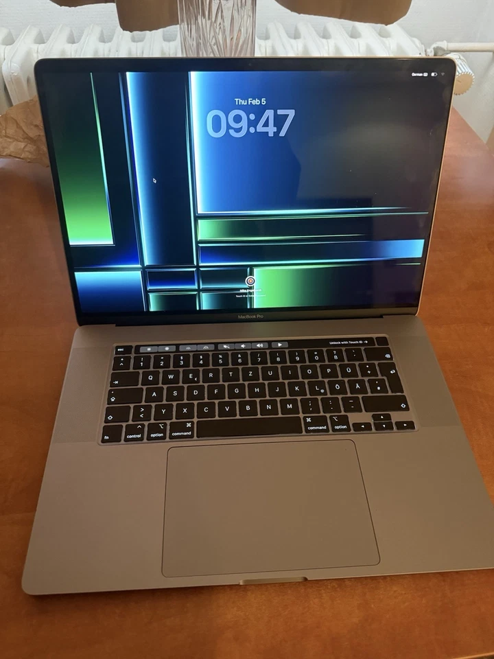 Apple MacBook Pro 16" M1 Max · 64GB · 1TB, Foto 2 von 5
