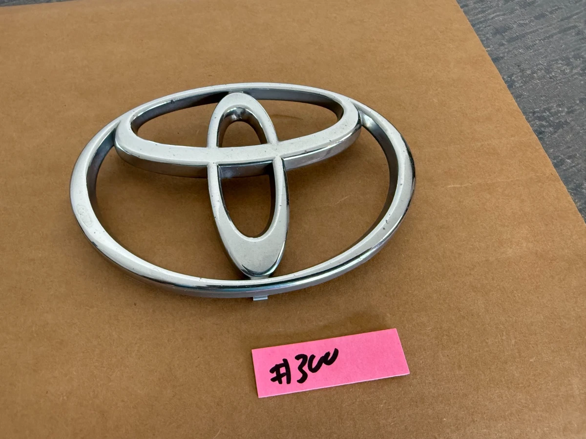 1PC Gloss Black Replacement Front Toyota Logo EMBLEM Toyota Tundra Sequoia