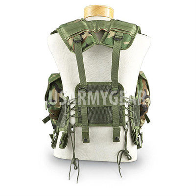 USGI Enhanced Tactical Load Bearing Vest Woodland Camo MADE IN USA ( Brand New) Rs 8500 DC Only 1 Pieces Available - Foto 6