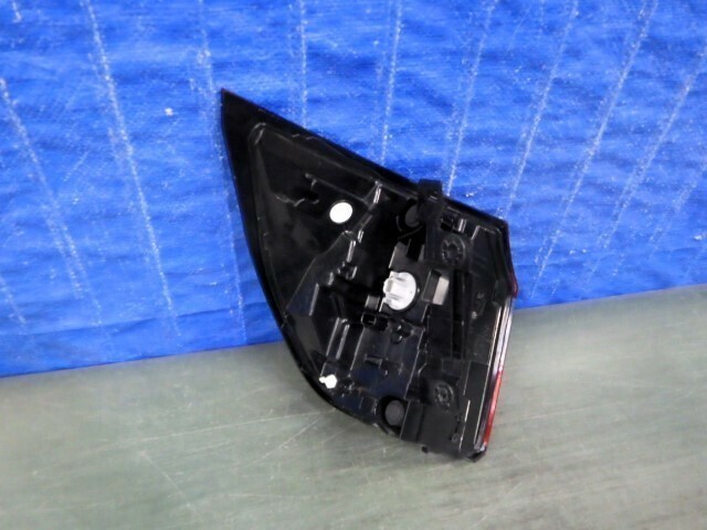 OEM Honda JAZZ FIT GR1 Right Outer LED Taillight STANLEY W4762