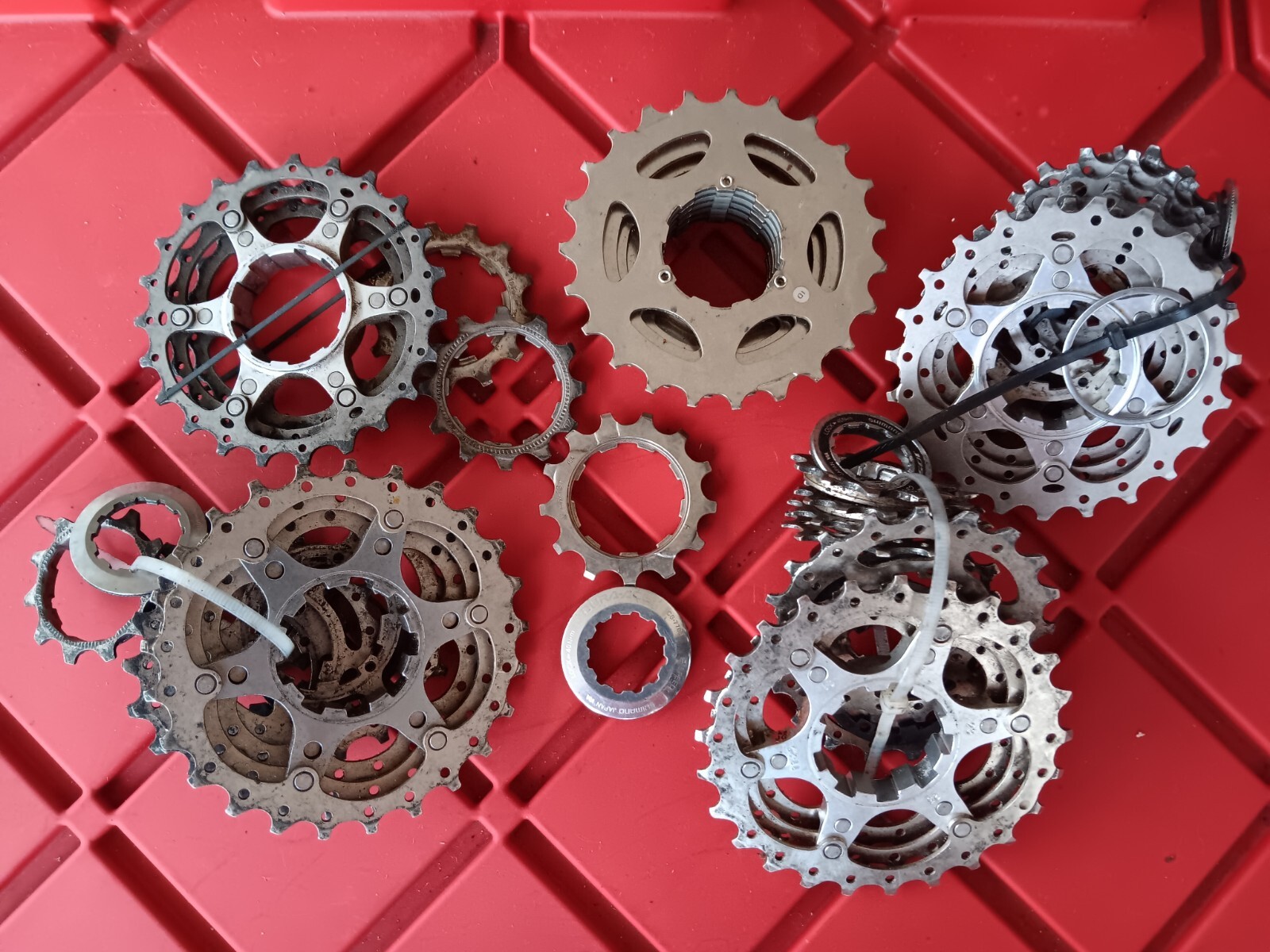 SHIMANO 105 ULTEGRA and DURA ACE 10 SPEED CASSETTES 3 excellent SETS