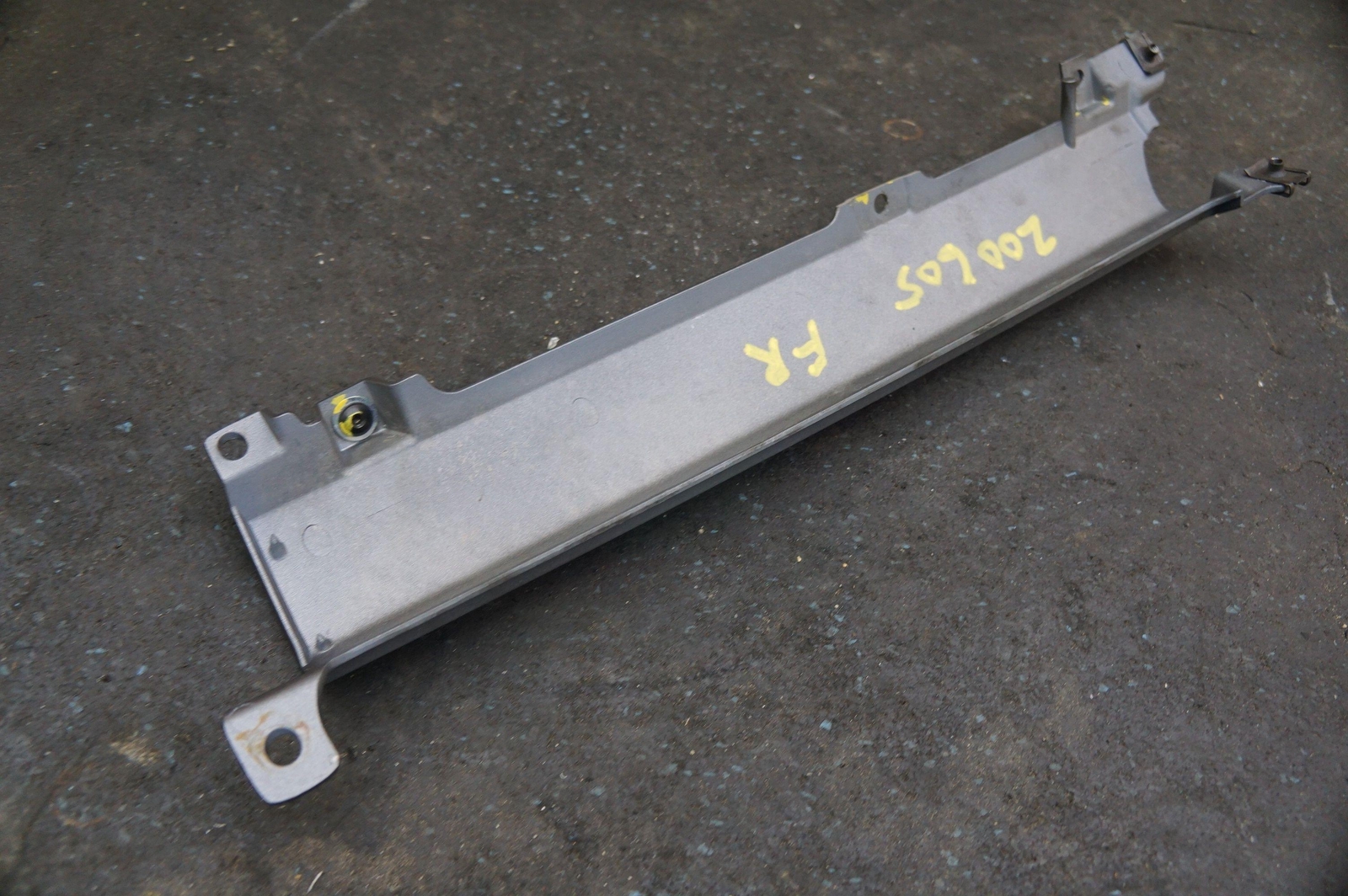 Right Passenger Side Dash Trim Satellite Connector USA LHD 84457100 Ferrari 458