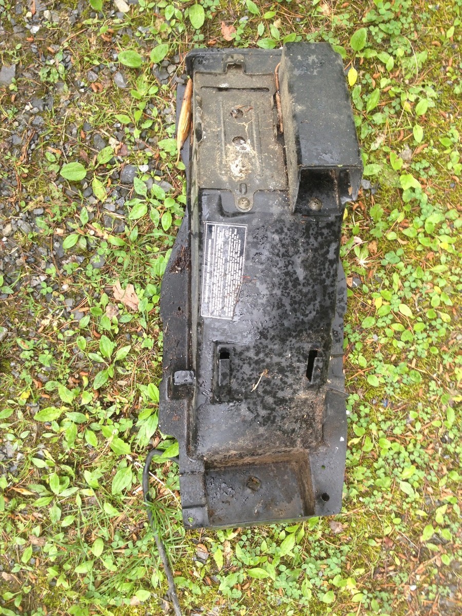 1993 kawasaki ninja 600r/zx-600 rear fender above rear tire