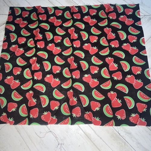Lot Of 6 quilting trim or patchwork Food Print Scrap Fabric - Picture 9 of 9