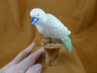 (Y-BIR-SO-420) Songbird white green bird gemstone STONE carving Peru song birds
