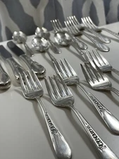 Silver Plate Flatware WM Rogers Mfg Co Priscilla Lady Ann 1941