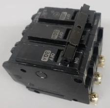 GE THQB32030 Circuit Breaker 30A Bolt On 120/240V 3P