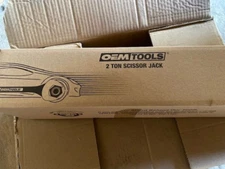 OEMTOOLS 24795 2 Ton Scissor Jack (NEW)