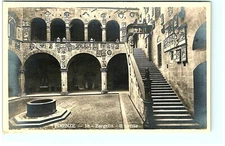 S02-2611, BARGELLO, IL CORTILE, FIRENZE, **REAL PHOTO POSTCARD.