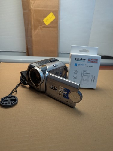 JVC Everio GZ-MG21E 20GB HardDisk Camcorder + Charger & Battery (Tested)