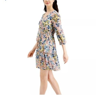 Just...Taylor floral mini dress Size 6  and three-quarter sleeves.