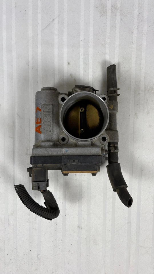 ISUZU RODEO 2000-04 CUERPO DEL ACELERADOR, OEM número de pieza OF2826: de un Rodeo 2001 Foto 3 de 4