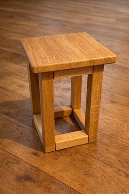 Kleiner Beistelltisch Eiche | Massivholz/Handarbeit/Bauernhaus/Couche/Lampe/Konsolenständer