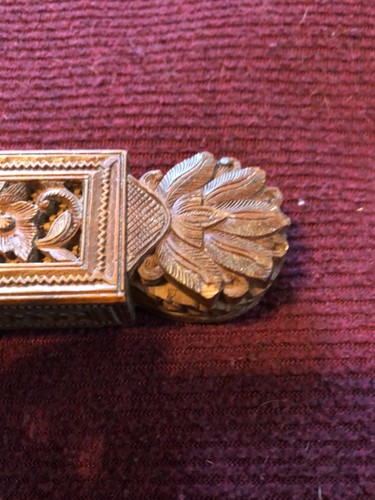 A RARE EARLY 19TH CENTURY BULGARIAN CARVED WOOD CRUCIFIX WITH SUDARÍAN - Picture 3 of 11