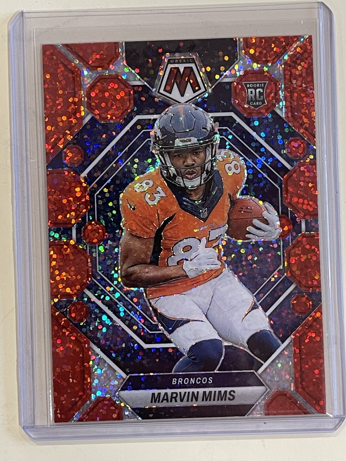2023 Panini Mosaic #346 Marvin Mims Red Sparkle Prism Denver Broncos 🔥🏈 Rookie