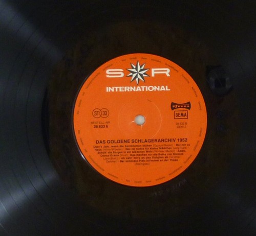 12 " LP The Goldene Schlager-Archiv - Die Hits of the Year 1952 F1835 A01 - Bild 3 von 3