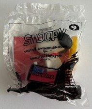 2018 McDonald's Snoopy 9 FAMOUS AUTHOR SNOOPY Happy Meal Toy