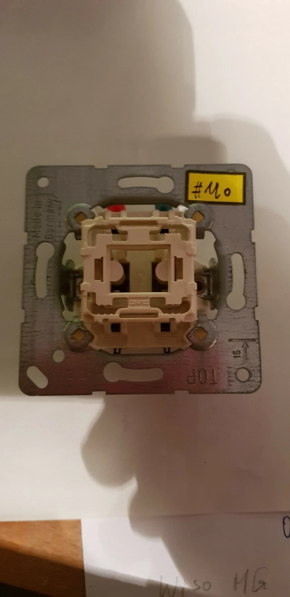 Merten Taster-Einsatz MEG3154 – Mit Separatem Meldekontakt, 1-polig Schließer, 10 A / 250 V, Zum Nachrüsten